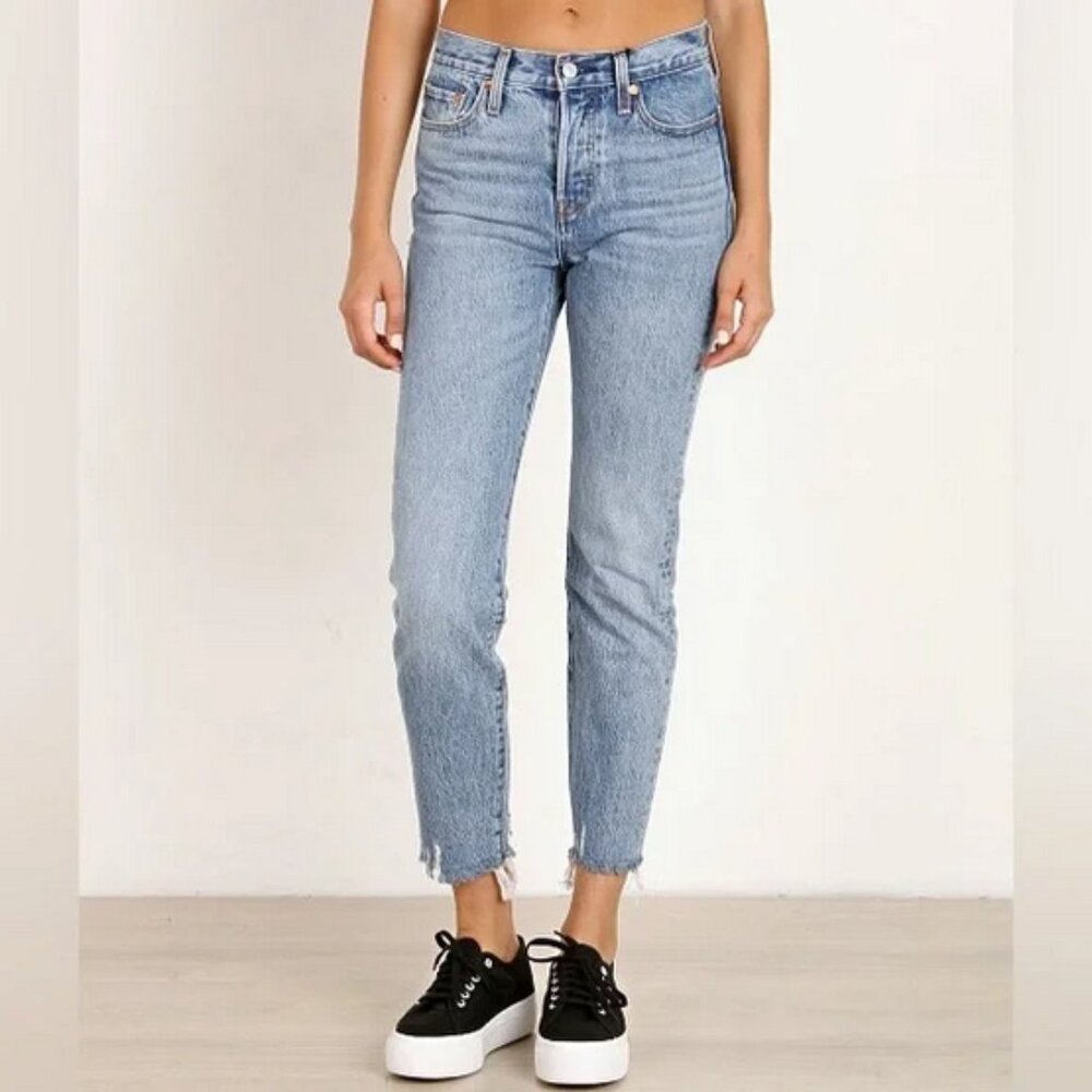 Levi's Wedgie Icon Fit Jeans Size 25 Raw Hem High Rise Button Fly